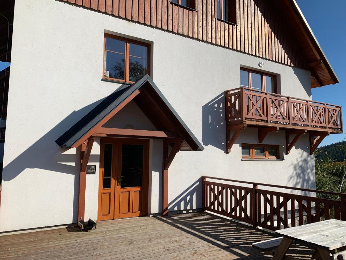 Apartman Mezi Kopci - Mid Hills Apartment Roudnice Экстерьер фото